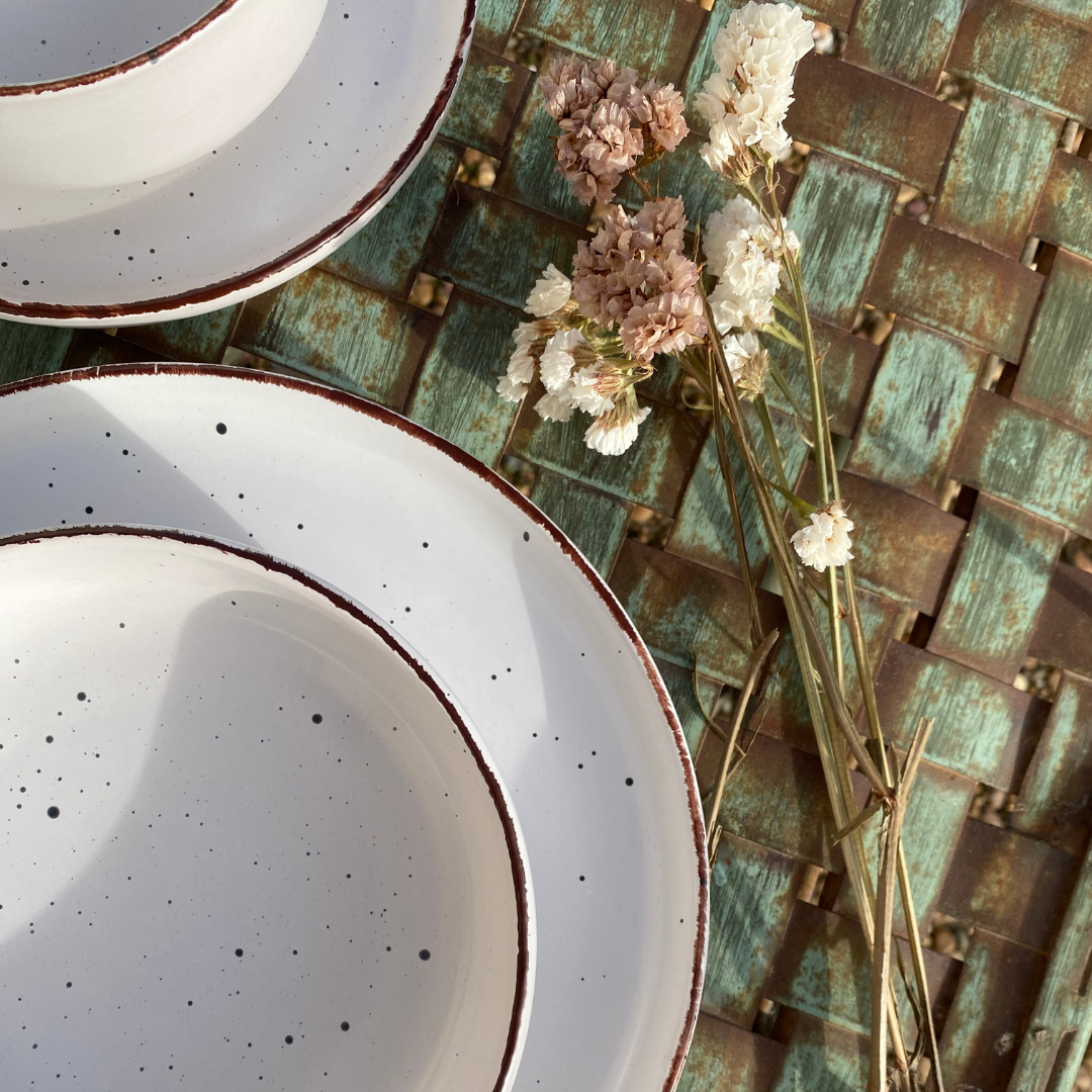 Vajilla Completas, vanila deco